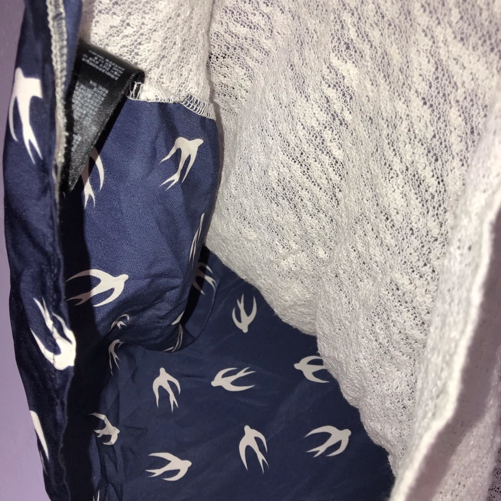 F21 Top ! - Picture 3 of 4